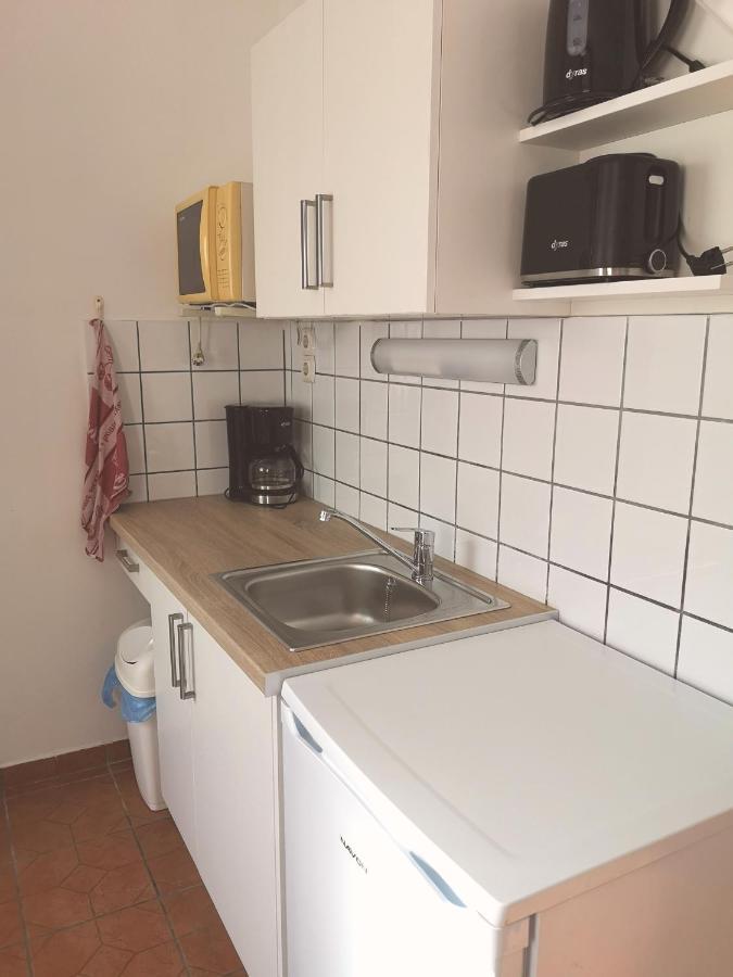 Apartman Kaszas Garden Mosonmagyaróvár エクステリア 写真