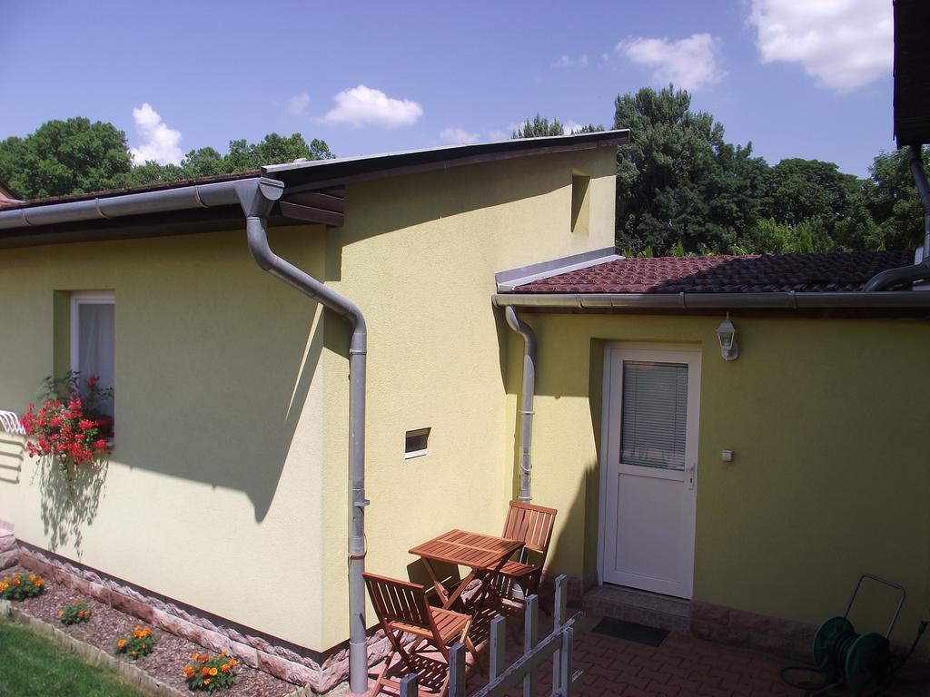 Apartman Kaszas Garden Mosonmagyaróvár エクステリア 写真