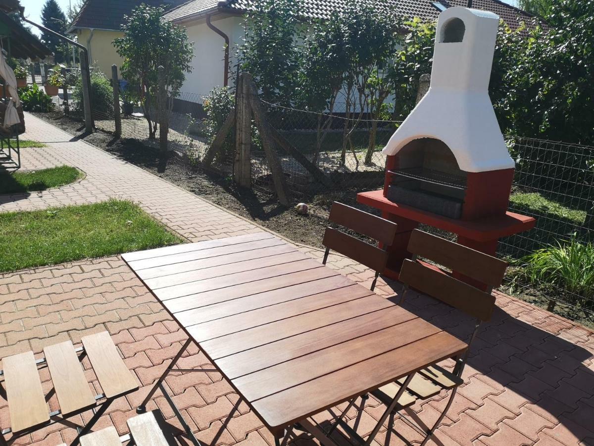 Apartman Kaszas Garden Mosonmagyaróvár エクステリア 写真