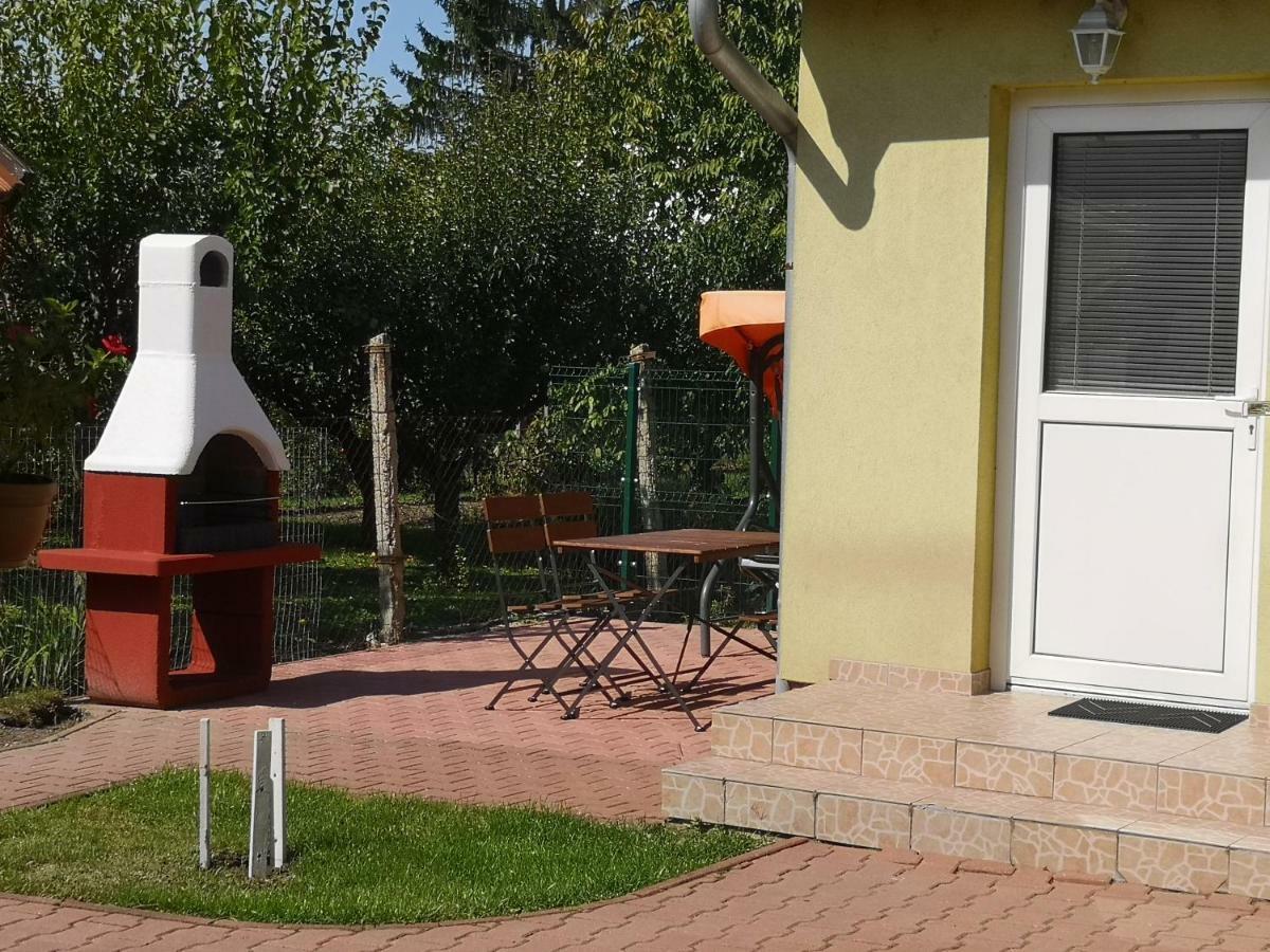 Apartman Kaszas Garden Mosonmagyaróvár エクステリア 写真